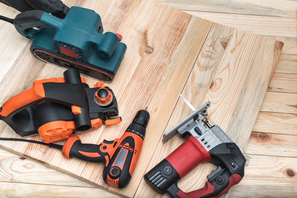 Top 5 unelte electrice esențiale în orice atelier